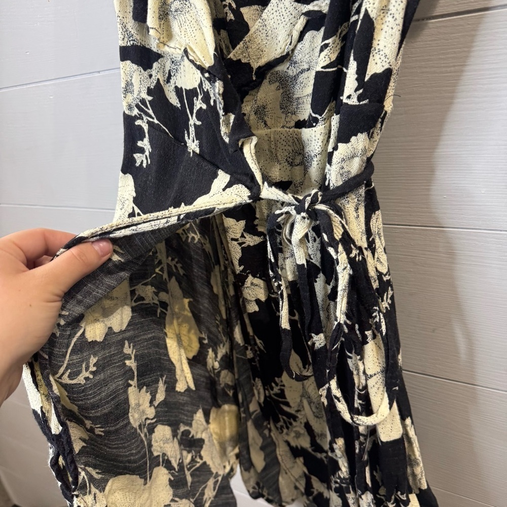Free People | French Quarter Floral Printed Flutter Sleeve Wrap Mini Dress Small - Picture 6 of 10